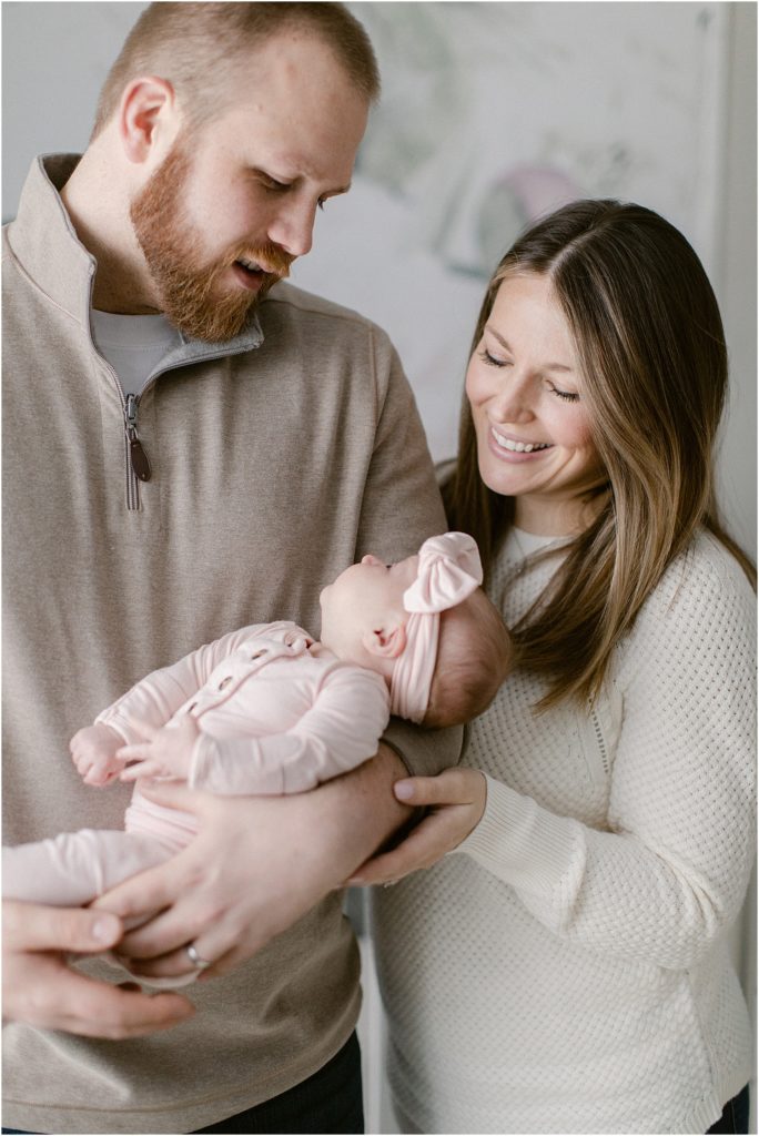 Minneapolis Light and Airy Family Newborn Lifestyle Photographer