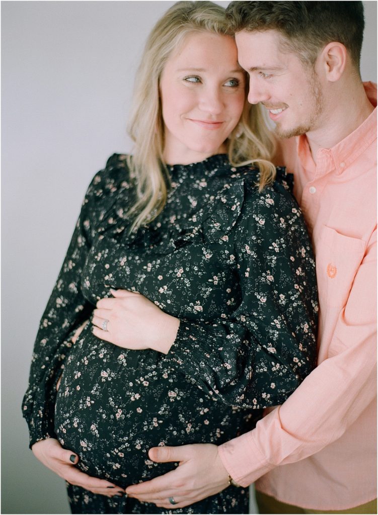 Minneapolis Light and Airy Family Newborn Maternity Lifestyle Photographer