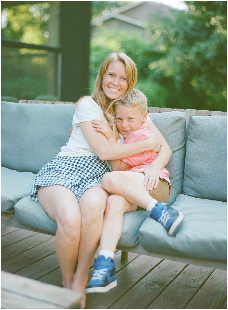 Minneapolis light and airy family photographer