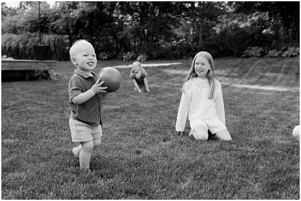 Minneapolis light and airy family photographer