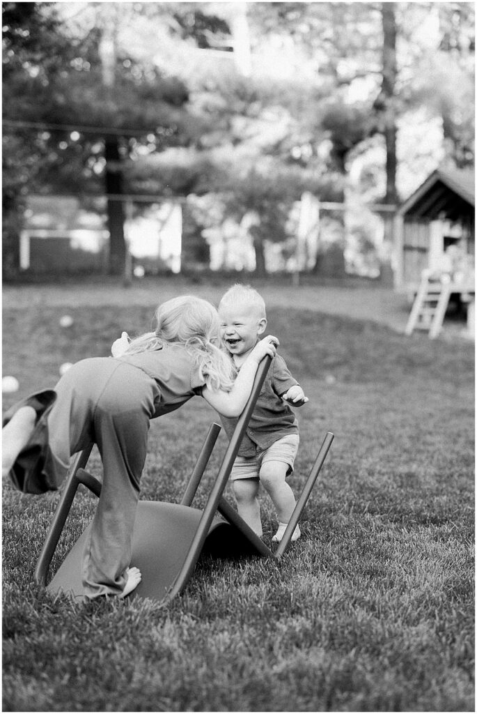 Minneapolis light and airy family photographer