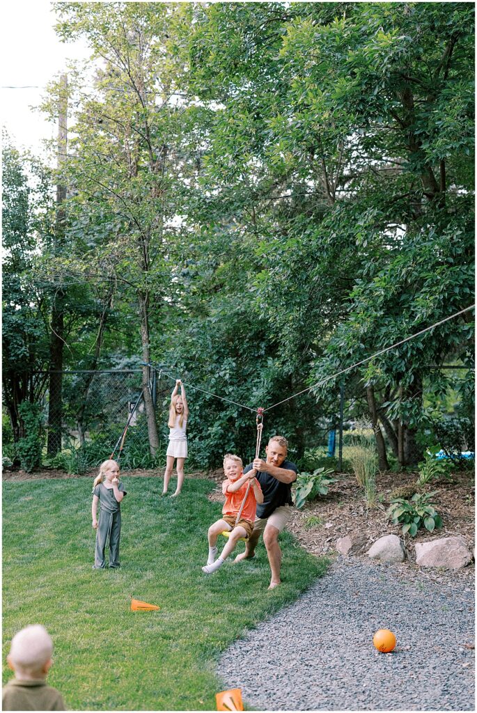 Minneapolis light and airy family photographer