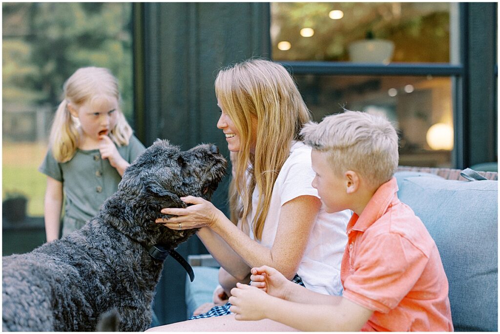 Minneapolis light and airy family photographer